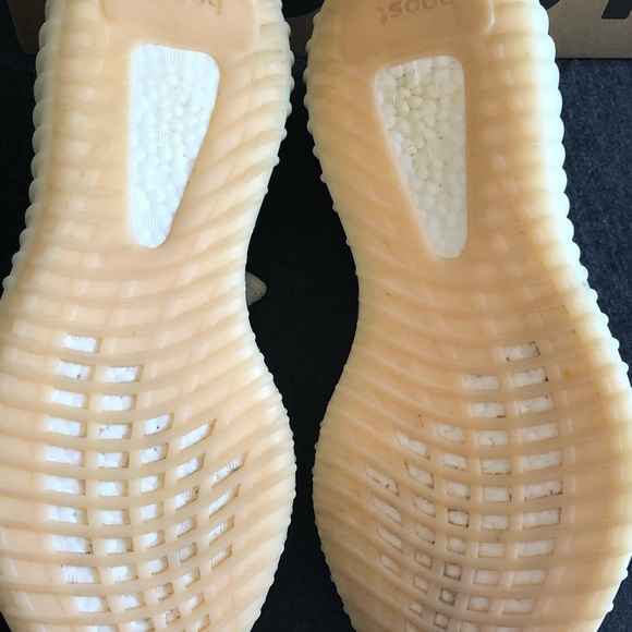 I am selling Yeezy 350 V2 Butter - Picture 8 of 8